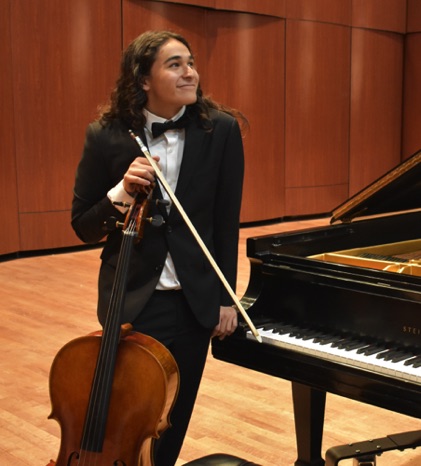 Angel Aguayo
B.Mus.E. in Piano